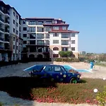 B44 Apollon Complex Apartman